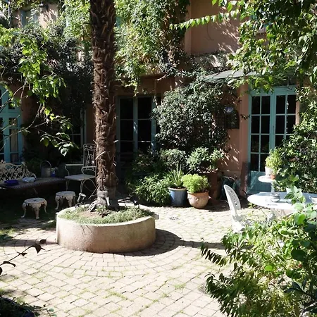 Maison 1850 18 Garden And Parking 5* Párizs